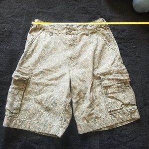 Levi's camo print cargo shorts